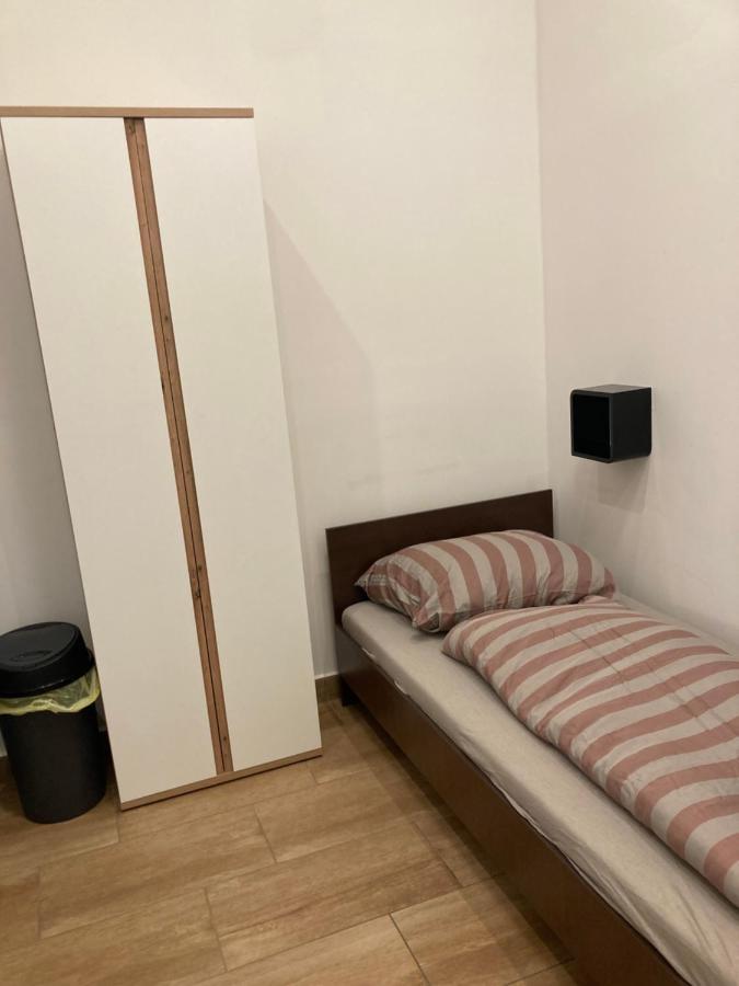 Roland Apartment Downtown - Keleti Budapest Exteriör bild